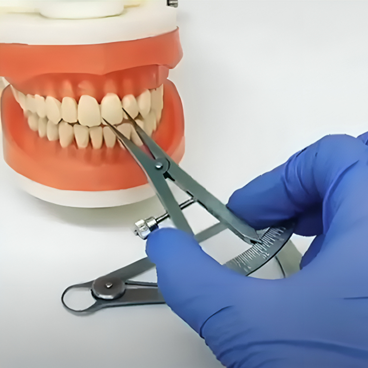 GDC Castroviejo Caliper # Straight (17Cm) CLC40L