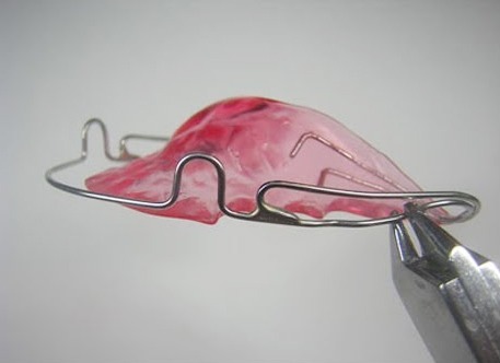 Waldent Orthodontic Three Prongs Pliers / Three Beak Plier 10/113