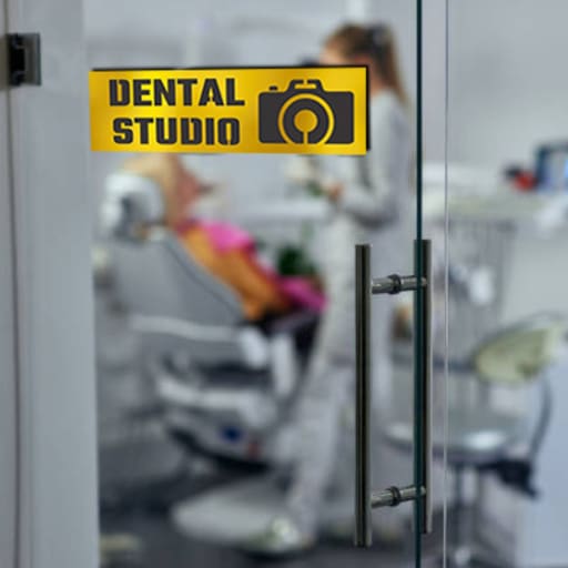 Unique Dents Acrylic Sign Plate - Dental Studio SPA002