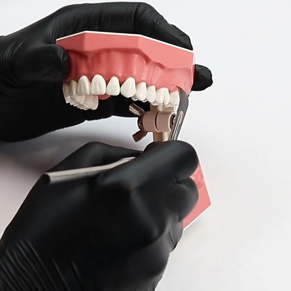 Waldent Scalpel Handle Rotatable 180° NO.3 (9/114)