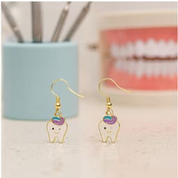 iDENTical Tooth Shape Dangler Earrings With Smiley Design Purple Set Of 1  (ZYR-4083-1) - 5