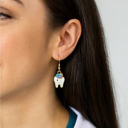 iDENTical Tooth Shape Dangler Earrings With Smiley Design Purple Set Of 1  (ZYR-4083-1) - 4