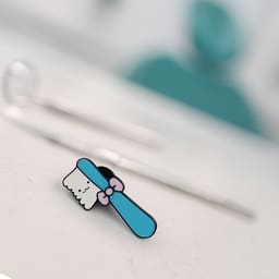 iDENTical Brush Shape Brooch - Pack of 1 (ZYR-4076) - 4