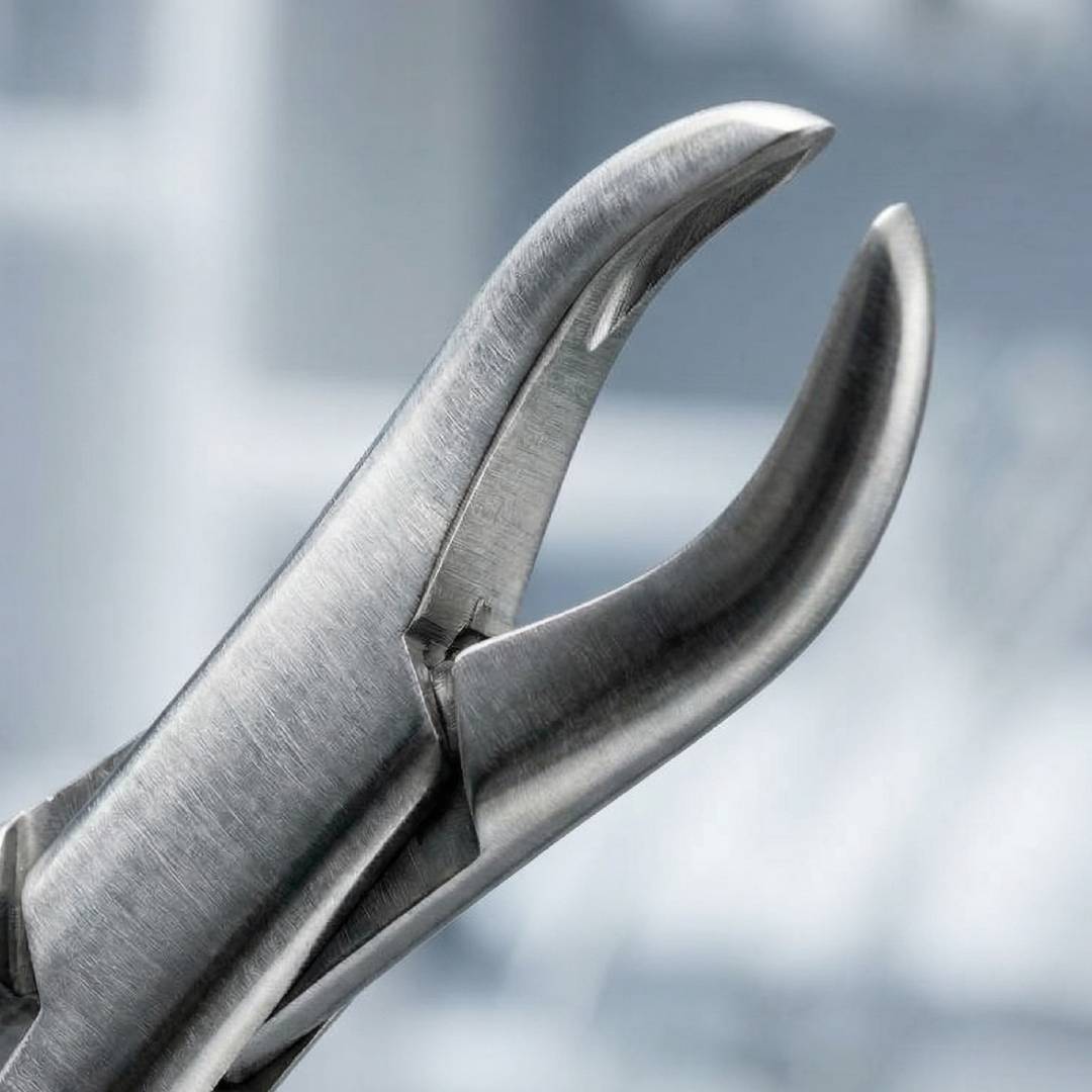 GDC American Forcep Cowhorn First & Second Lower Molars # 23 (F23)