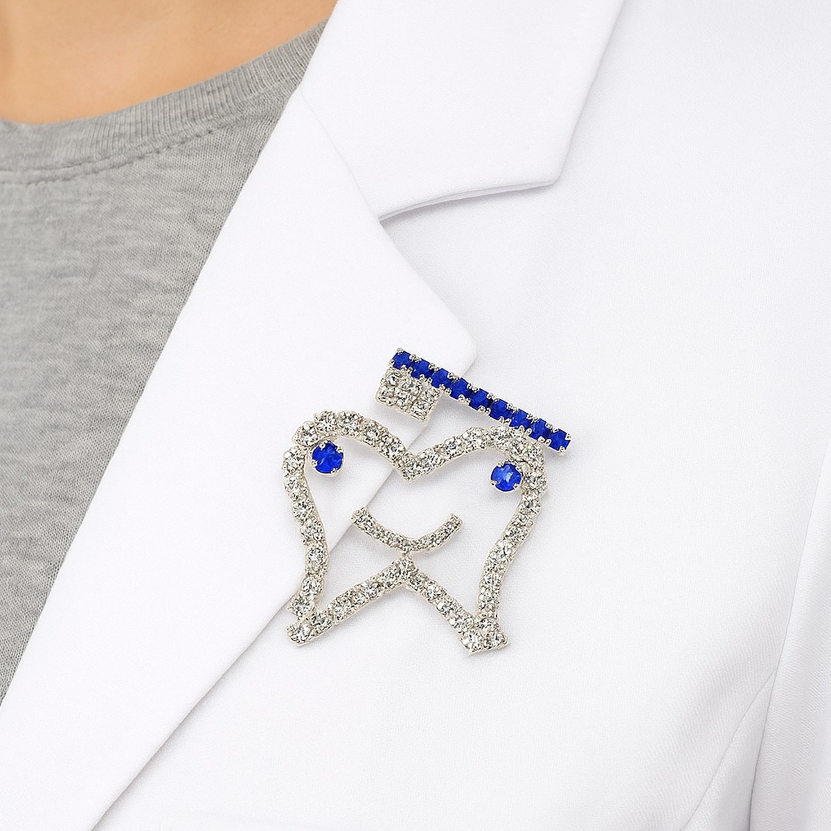 iDENTical Sparkling Tooth & Toothbrush Shape Brooch With Stones ZYR-4048