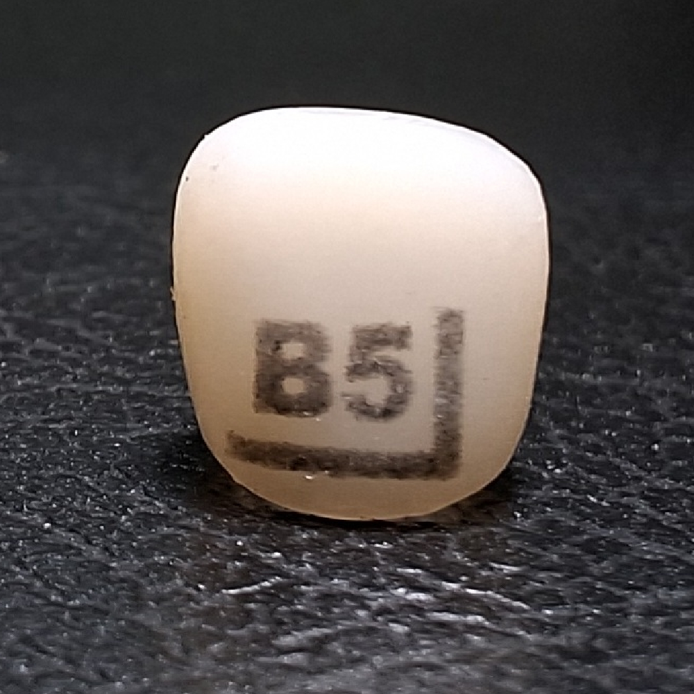 Pedo Crown Primary Upper Right Lateral Incisor Refill - Size B5