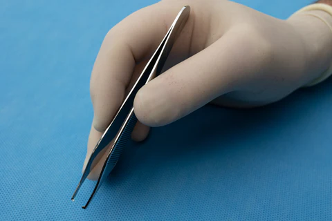 GDC Tissue Forceps Adson Toothed 1x2 (12cm) (Tp42)