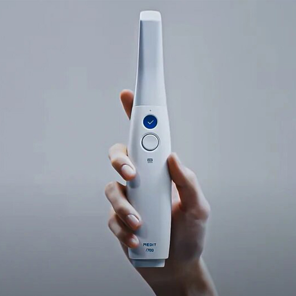 Medit i700 Intraoral Scanner 