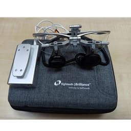 Eighteeth Brilliance Flip-Up Loupes with Softouch Surgical Headlight - 11