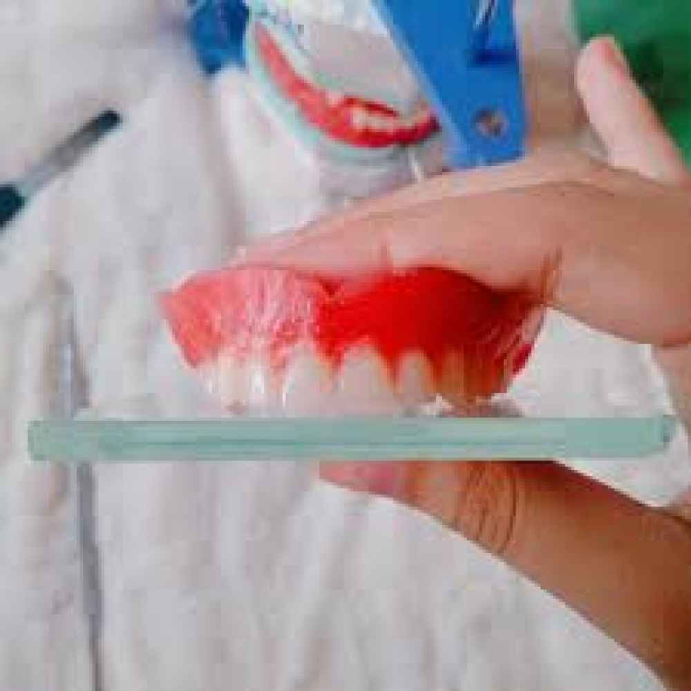 Indian Glass Plate 7.5cm x 7.5cm