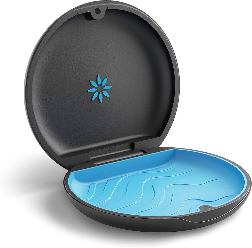 Buy Aligner box Online at Best Price - Best Aligner Case | Dentalkart